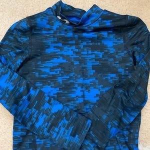 BOYS under armour long sleeve fleece
